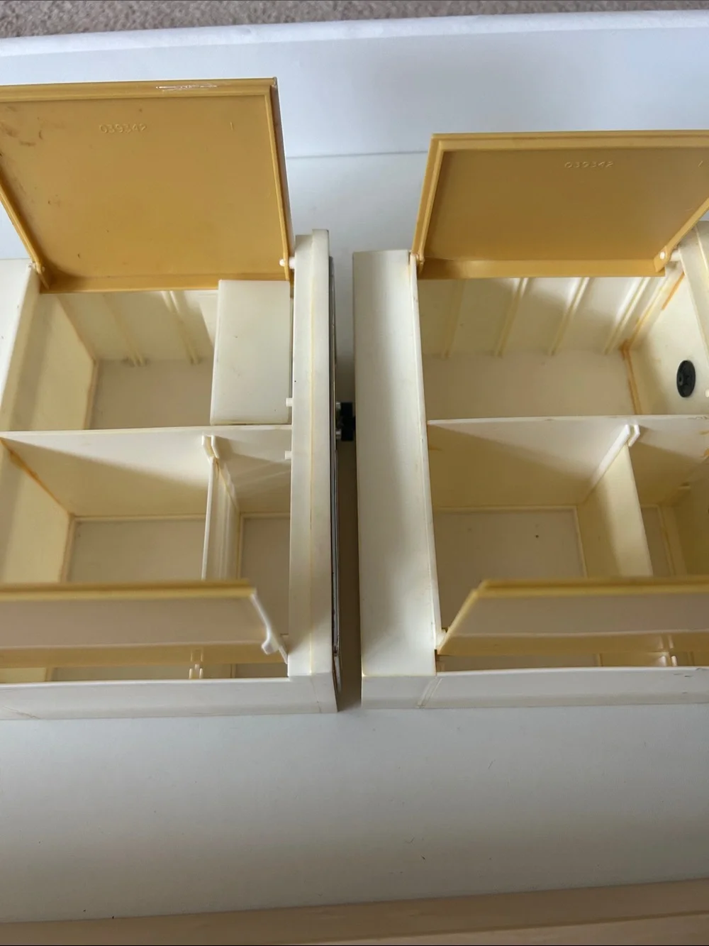 Vintage Marx Sindy Kitchen Sink #1246 & Stove Range #1238 1970s